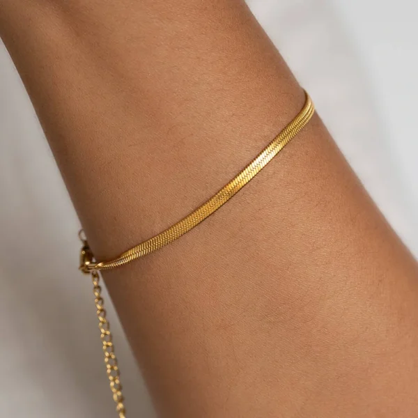 5pcs Hand cuff and Bracelet Combo anti-tarnish jewellery from Glossy.pk, Lahore