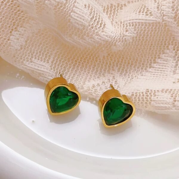 Anti-Tarnish Zircon Studds