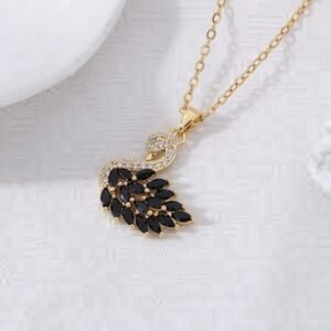 3D Viral Swan Pendant Necklace