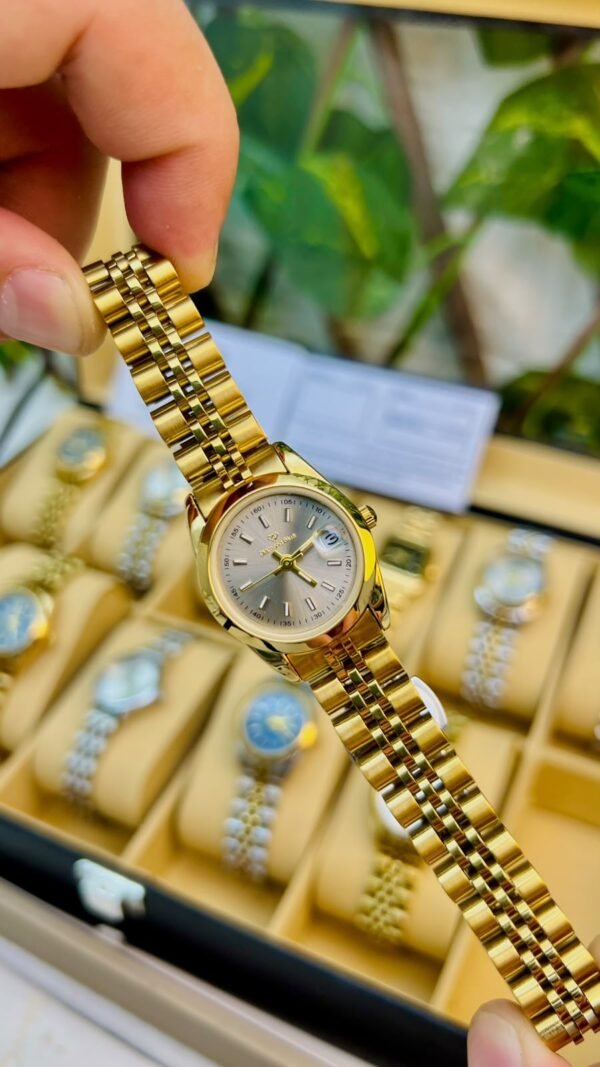 Diamond Blue Gold Watch-Silver Dial